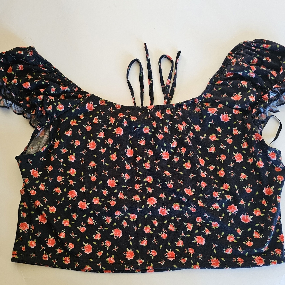 Floral Top - Picture 4 of 6